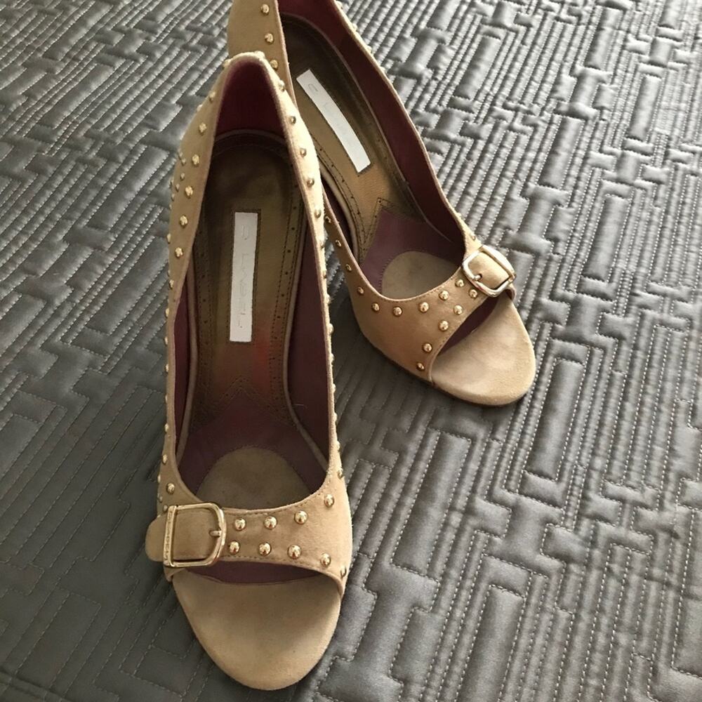 Beige with gold studs open toe shoes